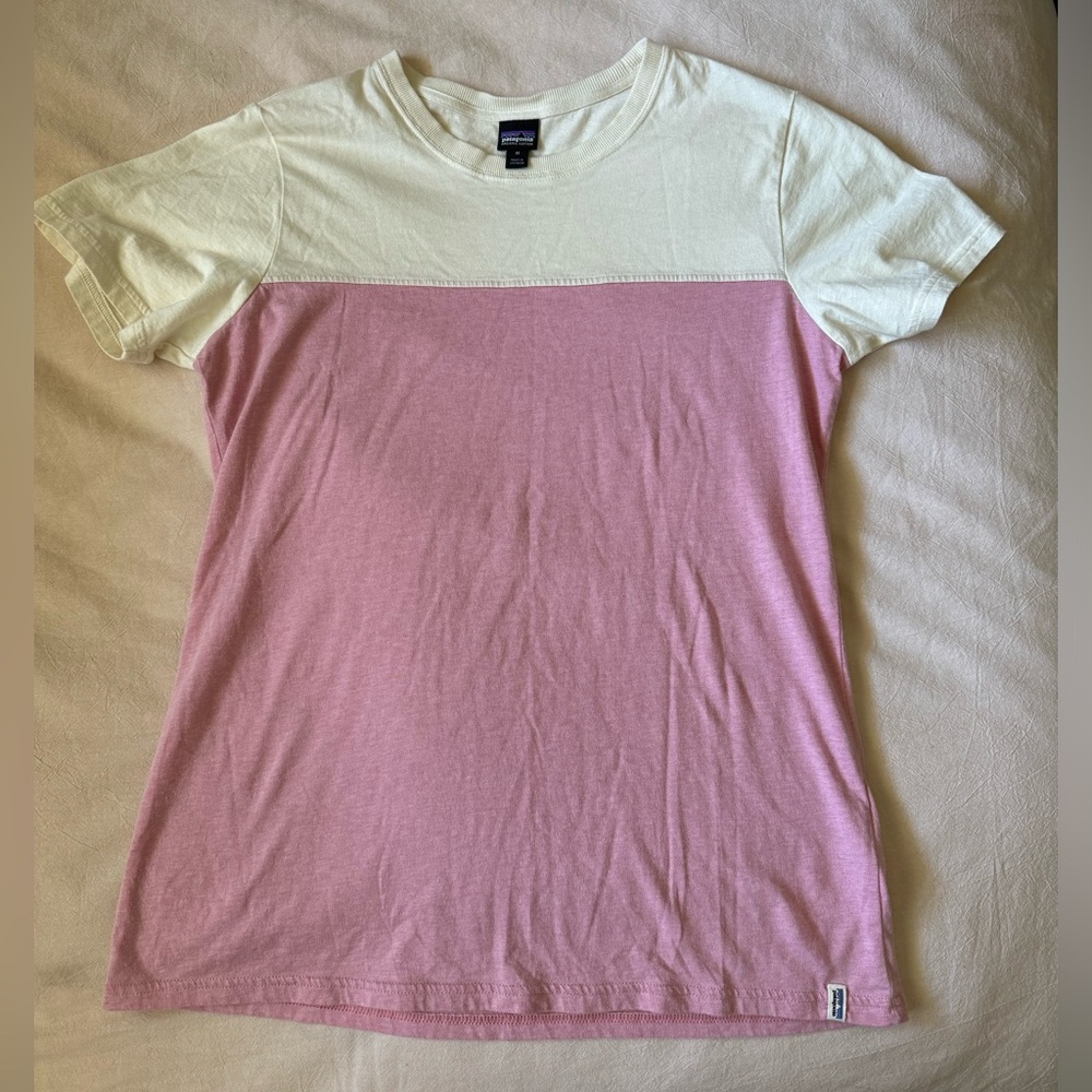 100% organic cotton patagonia t shirt, in perfect condition